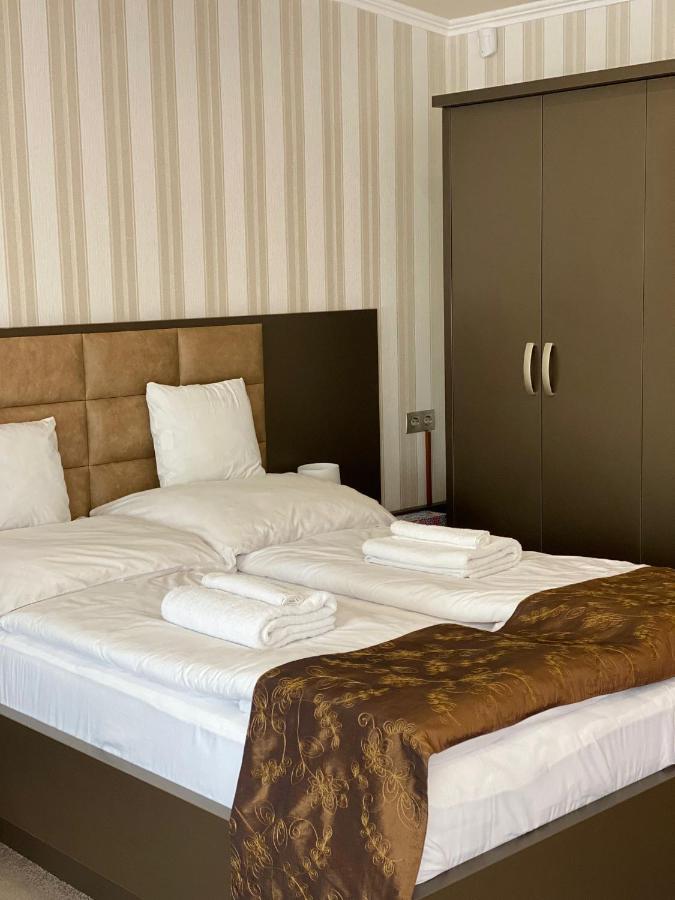 Blueline Motel Jászberény Dış mekan fotoğraf