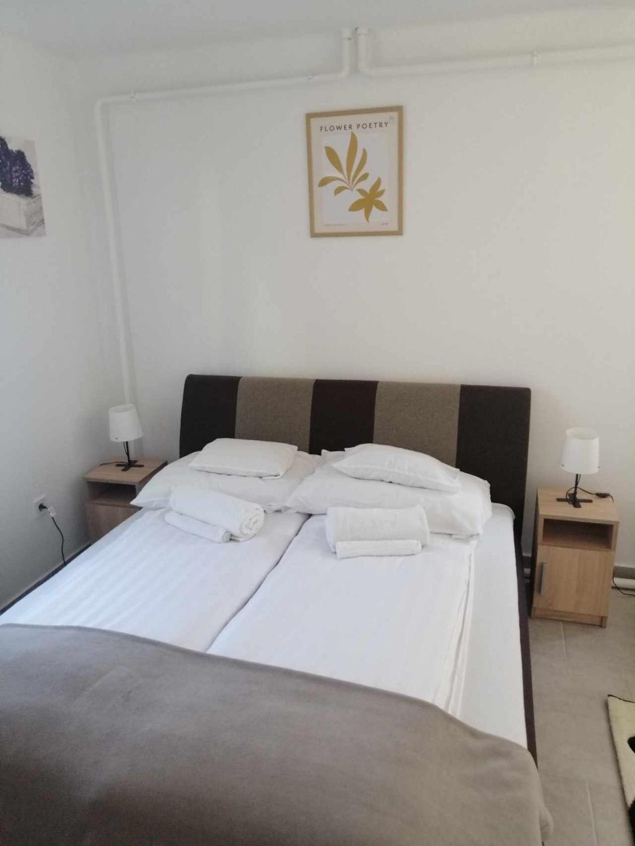 Blueline Motel Jászberény Dış mekan fotoğraf